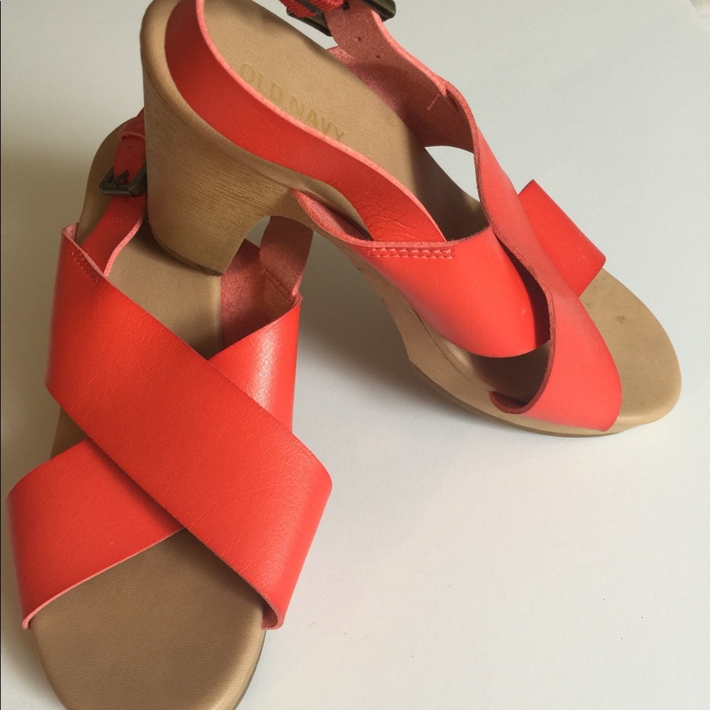 Old Navy Orange sandals heels sling back - sz 6